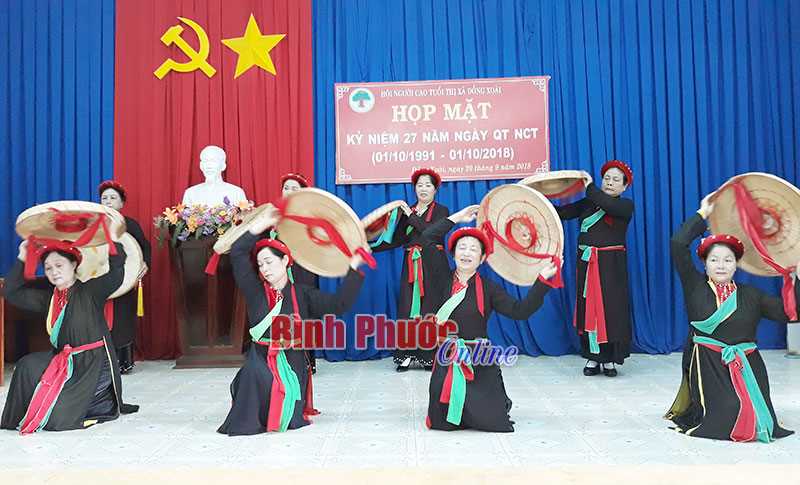 Người cao tuổi Đồng Xo&agrave;i duy tr&igrave; 60 m&ocirc; h&igrave;nh sinh hoạt văn h&oacute;a tinh thần