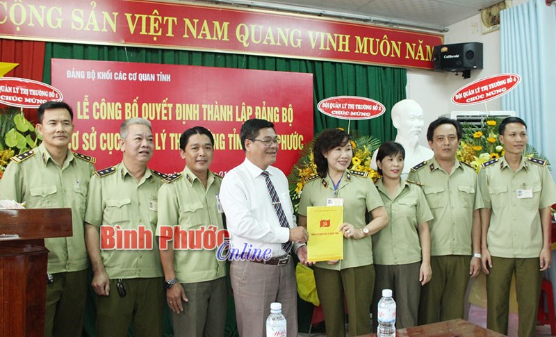 Th&agrave;nh lập Đảng bộ cơ sở Cục Quản l&yacute; thị trường