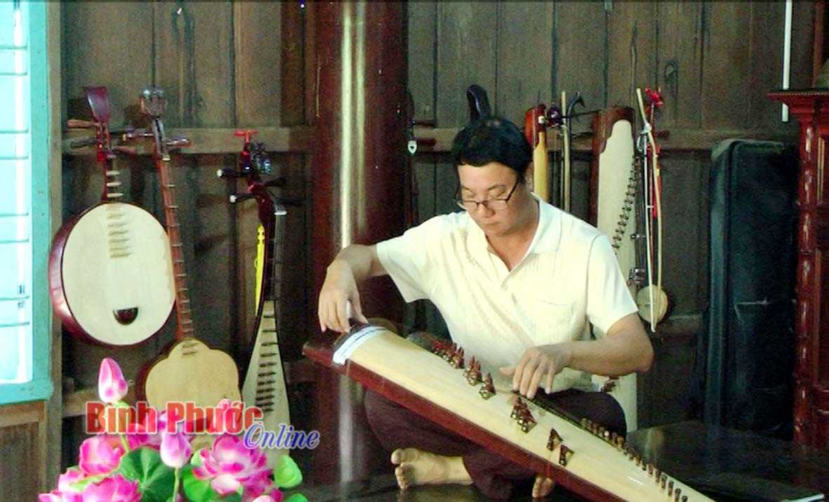 Đờn ca t&agrave;i tử kh&oacute; &ldquo;truyền lửa&rdquo;