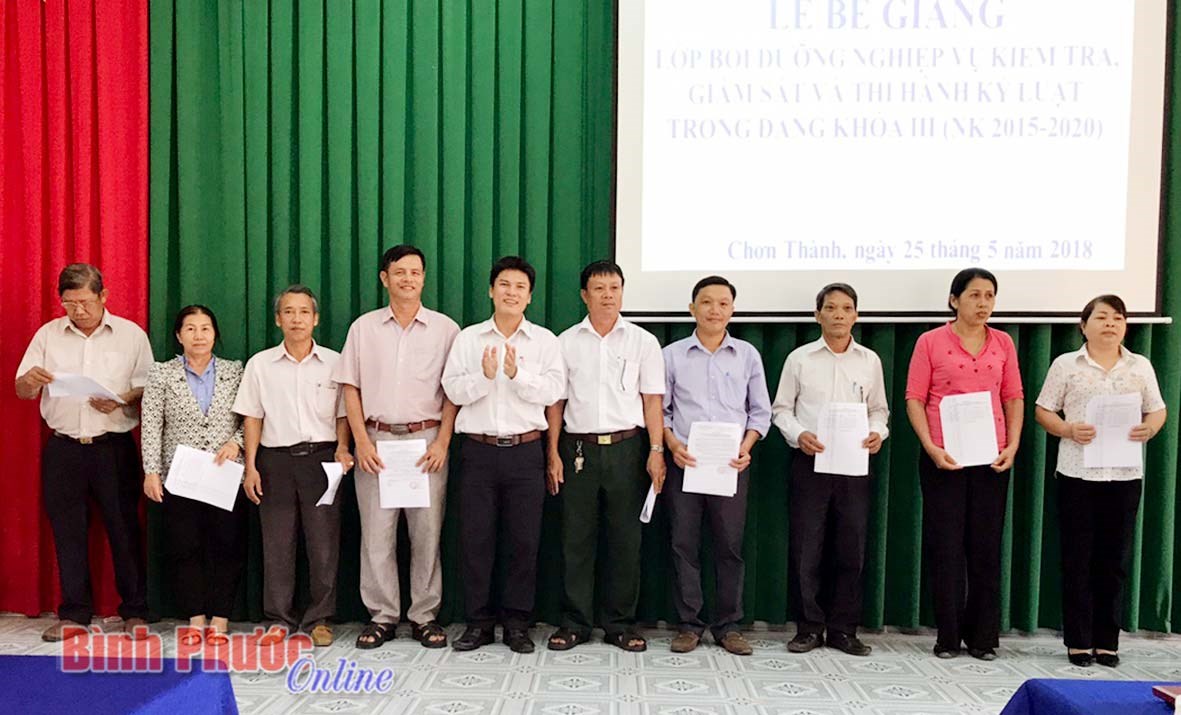 Chơn Th&agrave;nh tăng cường giải quyết đơn thư khiếu nại, tố c&aacute;o