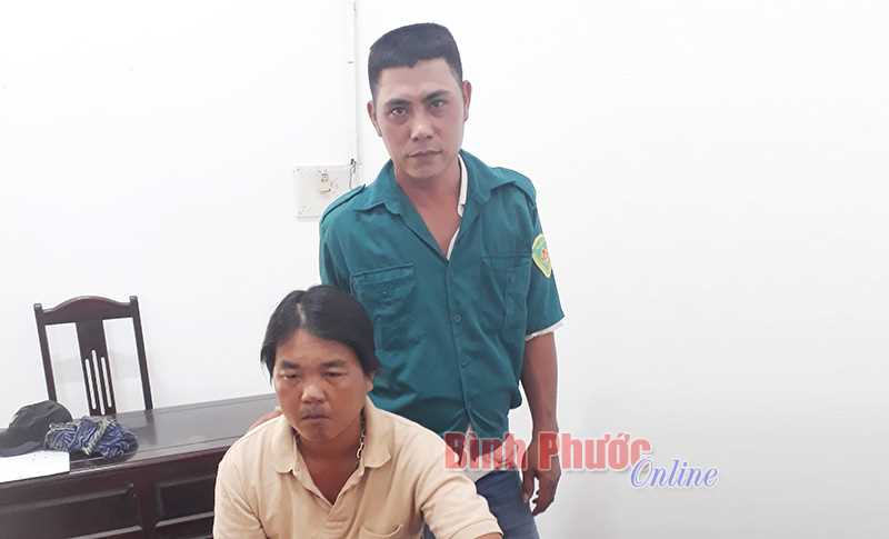 Chơn Th&agrave;nh duy tr&igrave; 20 điểm tiếp nhận vũ kh&iacute;, vật liệu nổ 