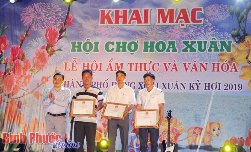 Khai mạc hội chợ hoa xu&acirc;n Kỷ Hợi 2019