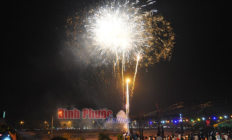 Lễ hội bắn pháo hoa xuân Kỷ Hợi 2019