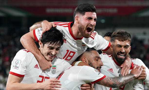 Thắng nhẹ nhàng Oman, Iran gặp Trung Quốc ở tứ kết Asian Cup