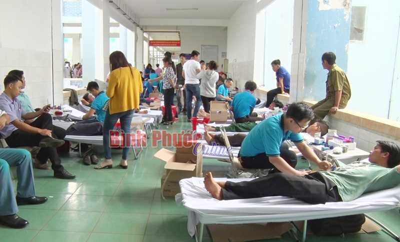 Bù Đốp thu 247 đơn vị máu tình nguyện
