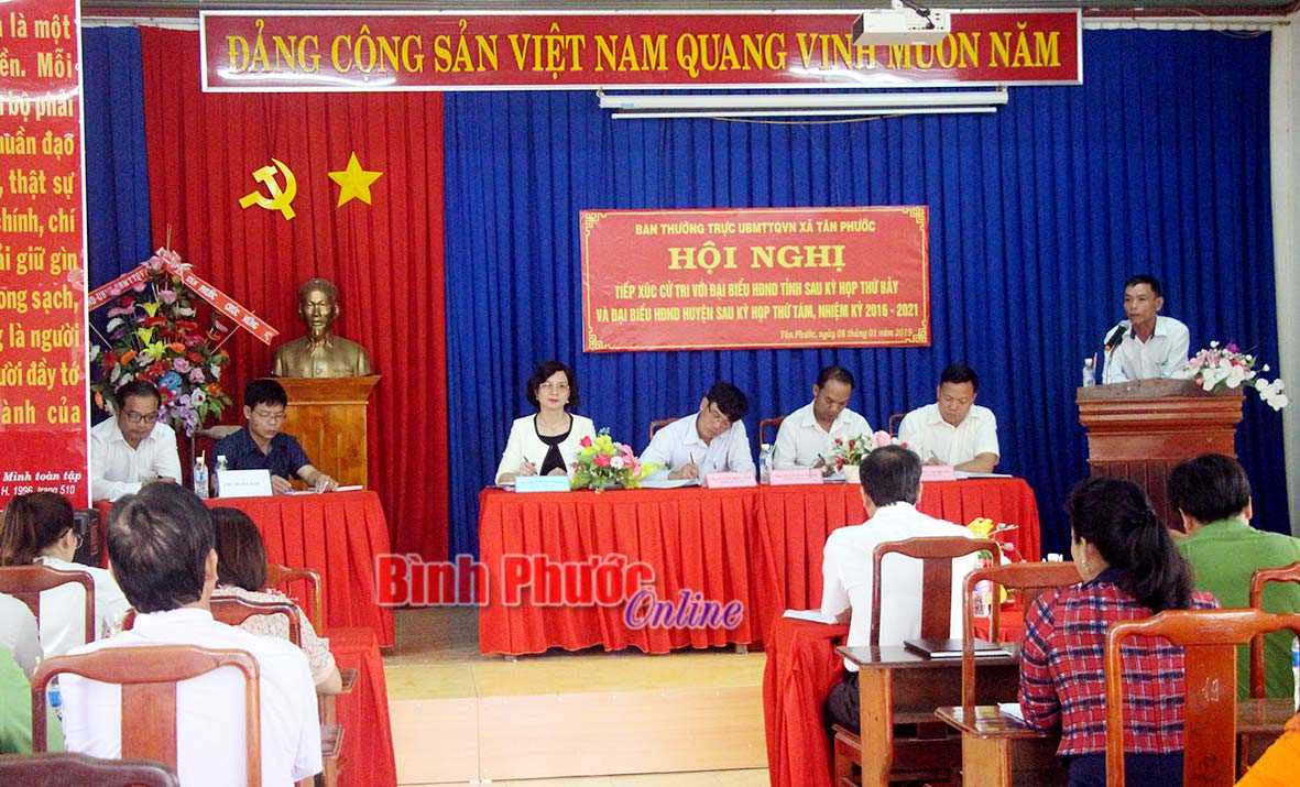 Đại biểu HĐND tỉnh tiếp x&uacute;c cử tri 2 x&atilde; T&acirc;n Phước, Đồng T&acirc;m