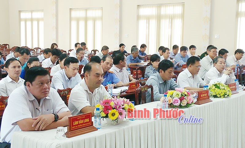 Hội nghị BCH Đảng bộ huyện Chơn Th&agrave;nh v&agrave; Đồng Ph&uacute;