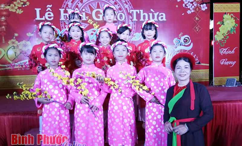 Đồng Ph&uacute; tổ chức 5 đ&ecirc;m văn nghệ mừng Đảng, mừng xu&acirc;n