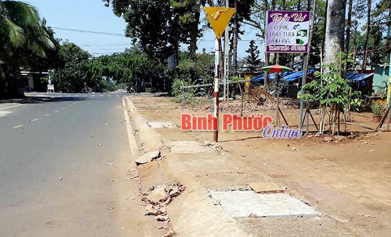 Nắp cống sụp đã được khắc phục