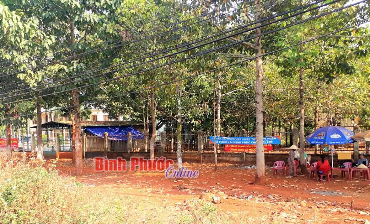 Đ&atilde; gỡ bỏ pa-n&ocirc; phản cảm