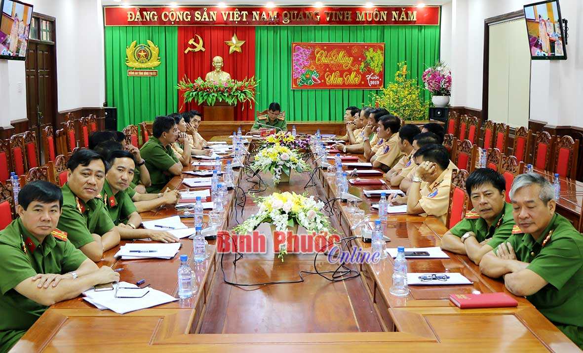 Giao ban trực tuyến đảm bảo trật tự an to&agrave;n giao th&ocirc;ng