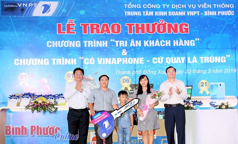 VNPT Bình Phước trao 35 giải thưởng tri ân khách hàng