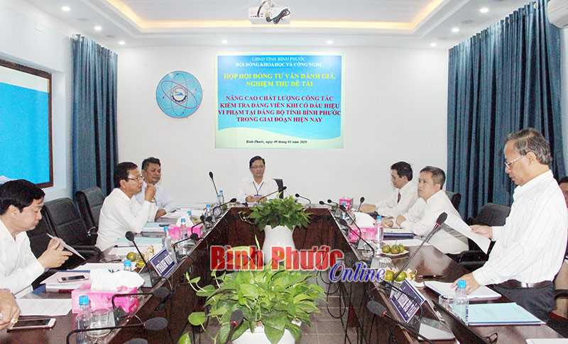 N&acirc;ng cao chất lượng c&ocirc;ng t&aacute;c kiểm tra đảng vi&ecirc;n c&oacute; dấu hiệu vi phạm