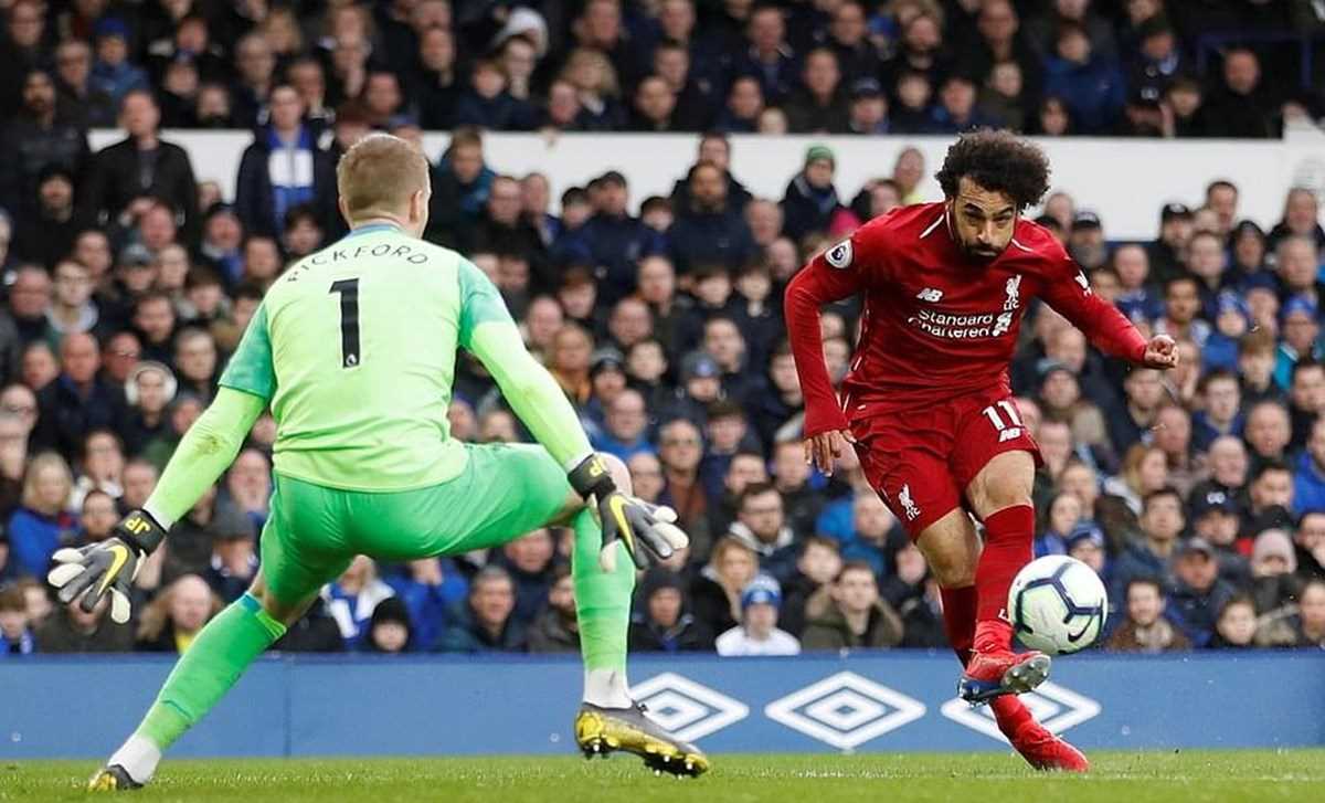 Kết quả bóng đá: Liverpool mất ngôi đầu, Chelsea áp sát tốp 4
