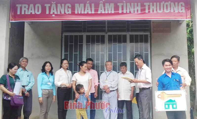 Phụ nữ An Khương góp sức xây dựng nông thôn mới