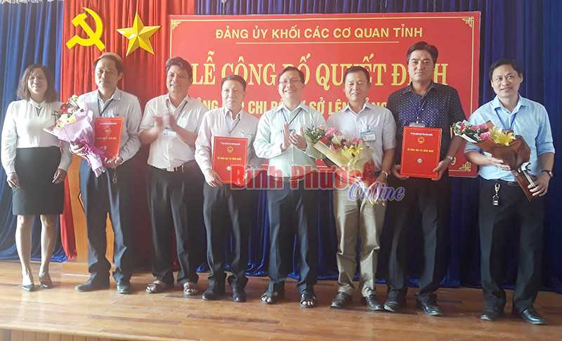 N&acirc;ng cấp chi bộ l&ecirc;n Đảng bộ cơ sở Sở Khoa học v&agrave; C&ocirc;ng nghệ