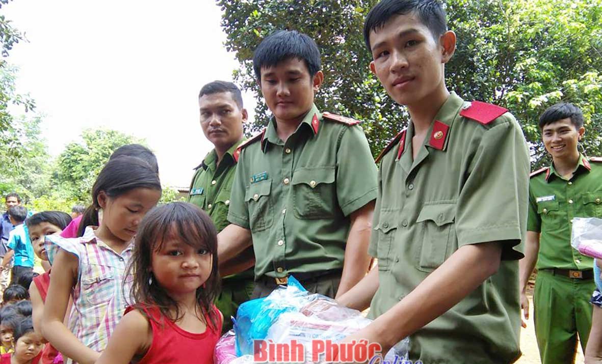 Ổn định nhờ “chuyển hóa địa bàn”