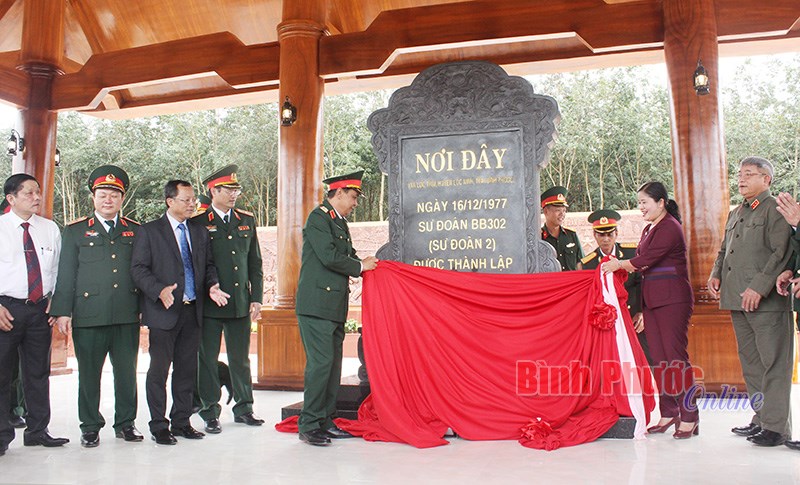 Sư đo&agrave;n 302 Anh h&ugrave;ng: Vẹn nghĩa, trọn t&igrave;nh