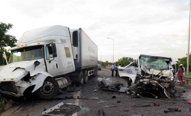 C&oacute; 110 người chết v&igrave; tai nạn giao th&ocirc;ng trong 4 ng&agrave;y nghỉ Tết