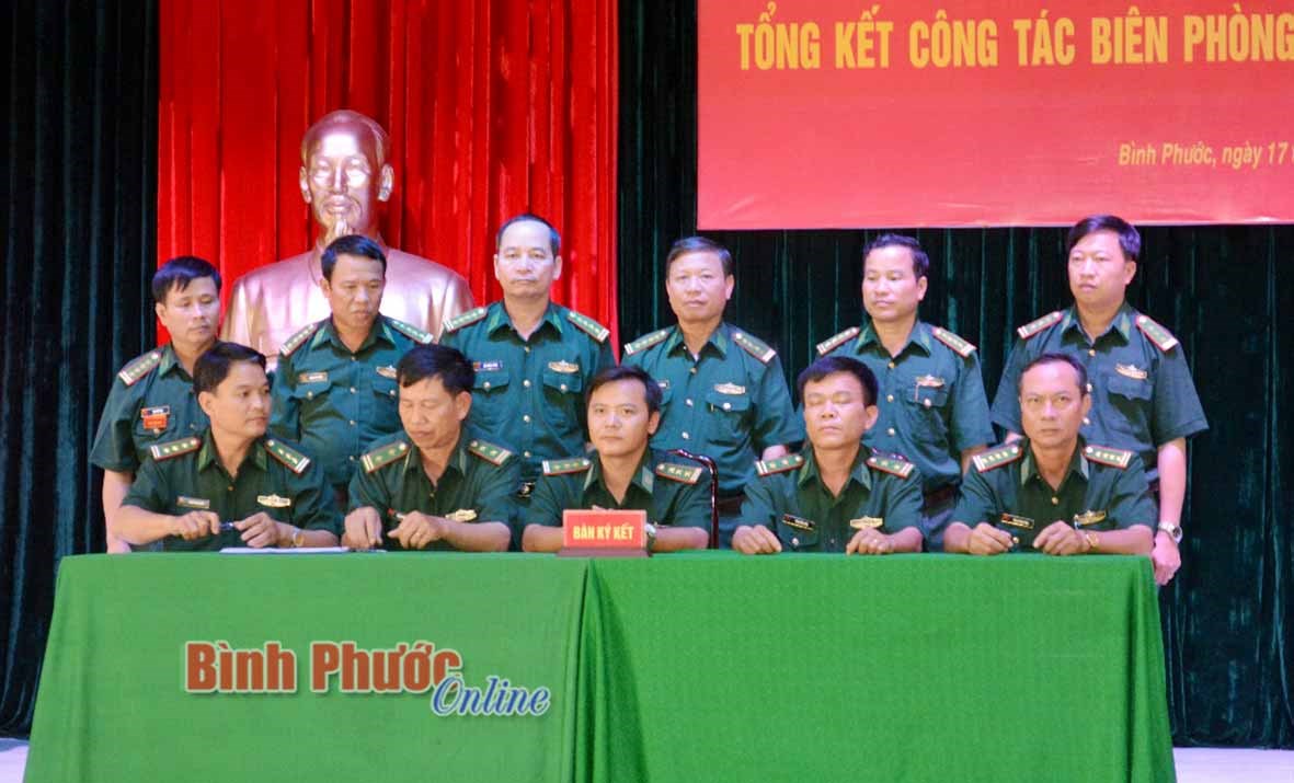 Tổng kết c&ocirc;ng t&aacute;c bi&ecirc;n ph&ograve;ng năm 2018