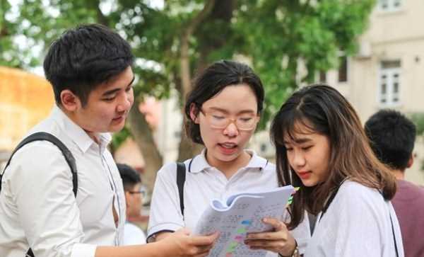 Tự chủ đại học và những quy định tuyển sinh đại học lạ lùng