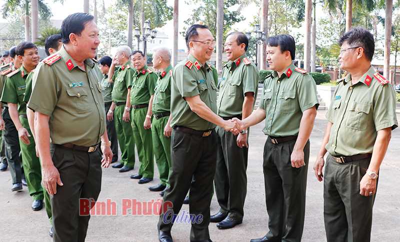 Thượng tướng Nguyễn Văn Th&agrave;nh l&agrave;m việc tại C&ocirc;ng an tỉnh