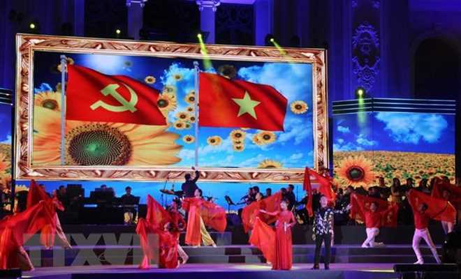 Kỷ niệm 89 năm Ng&agrave;y th&agrave;nh lập Đảng: M&ugrave;a Xu&acirc;n - Ước vọng v&agrave; niềm tin