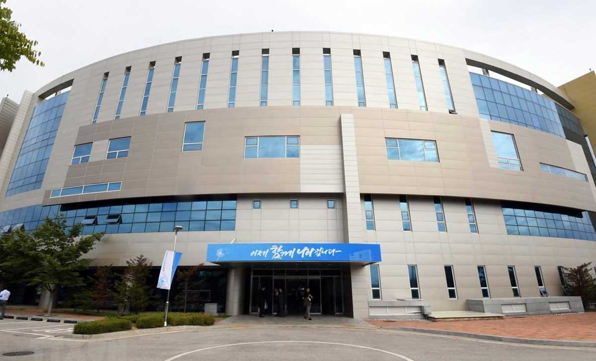 Quan chức hai miền Triều Tiên tiếp tục họp ở văn phòng liên lạc chung