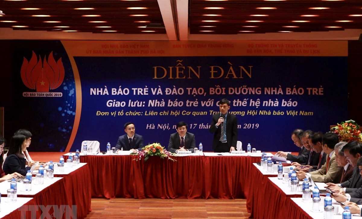 Nhà báo trẻ làm gì để thành công trong thời đại 4.0?