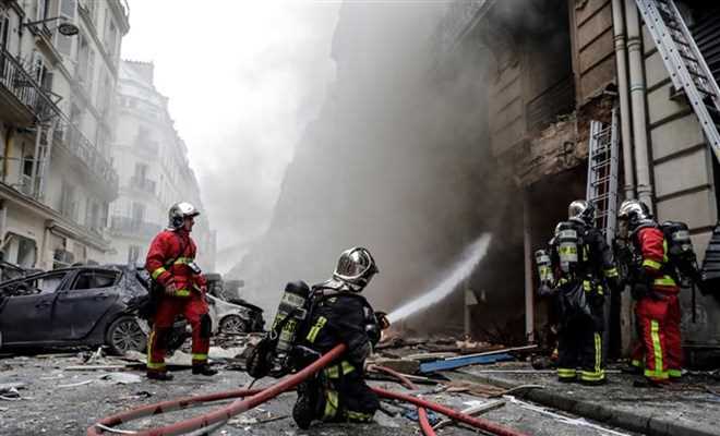 Ít nhất 12 người đã bị thương trong vụ nổ tại trung tâm Paris