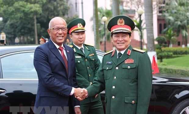 Bộ trưởng Quốc ph&ograve;ng Philippines thăm ch&iacute;nh thức Việt Nam