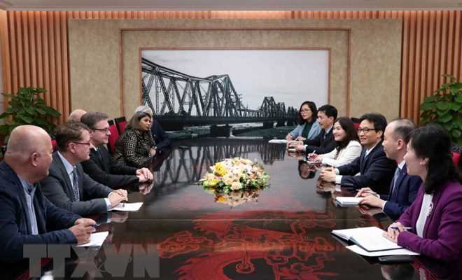 Ph&oacute; Thủ tướng Vũ Đức Đam tiếp đo&agrave;n đại biểu L&agrave;ng trẻ em SOS quốc tế