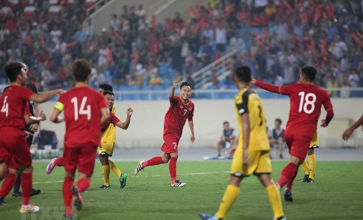 Thắng đậm U23 Brunei 6-0, U23 Việt Nam chiếm ngôi đầu bảng