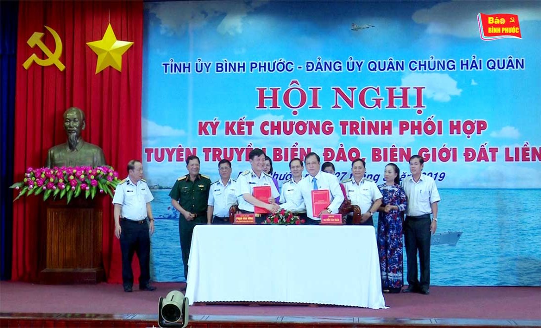 [Video] Tỉnh ủy Bình Phước và Đảng ủy Quân chủng Hải quân ký kết phối hợp tuyên truyền