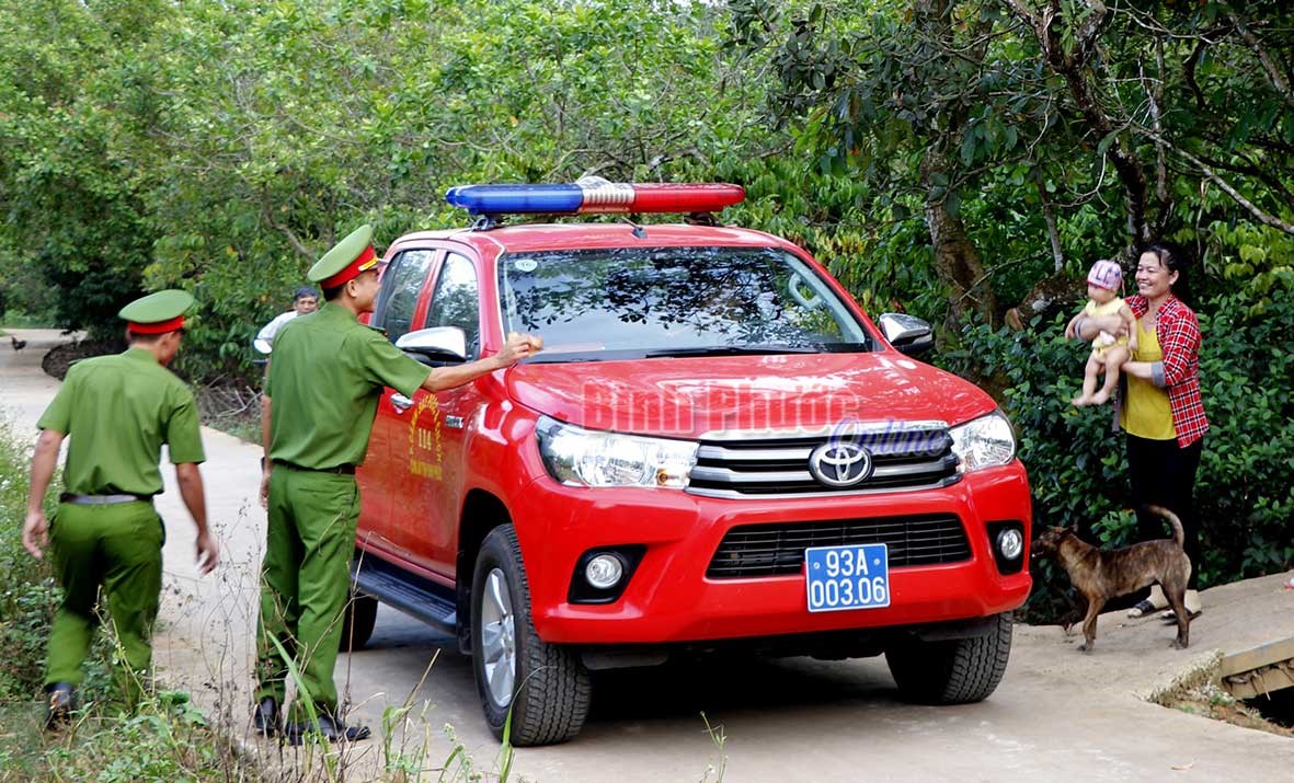 Trở lại rốn lũ