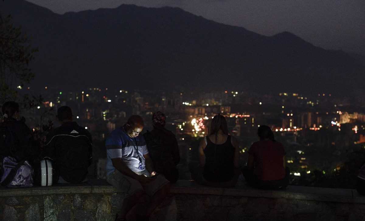 Venezuela tiếp tục mất điện trên diện rộng do 'bị tấn công'