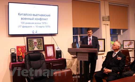 Giữa Saint-Petersburg sống lại thời khắc lịch sử Chiến tranh bi&ecirc;n giới