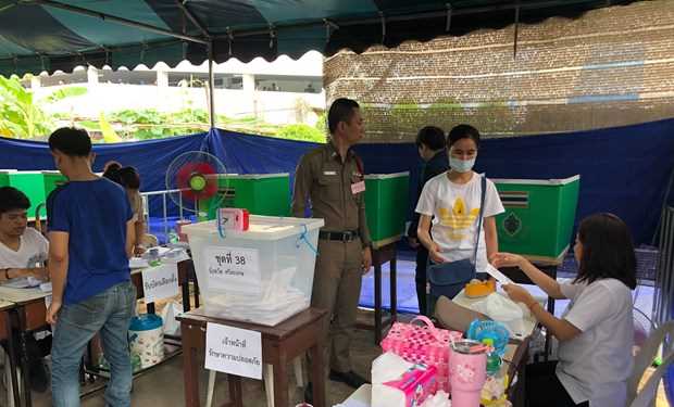 Thái Lan tổ chức bỏ phiếu tổng tuyển cử sớm cho 2,6 triệu cử tri