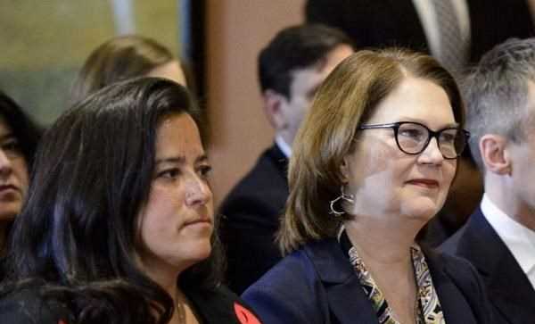 Thủ tướng Canada khai trừ 2 cựu quan chức cấp cao khỏi đảng cầm quyền