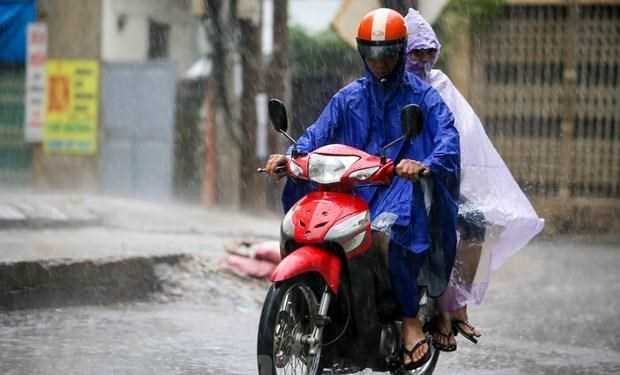 Khu vực Bắc Bộ nhiều mây có mưa rải rác, Nam Bộ vẫn nắng gắt