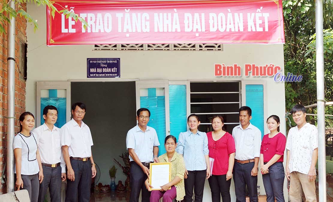 Hớn Quản khơi sức dân