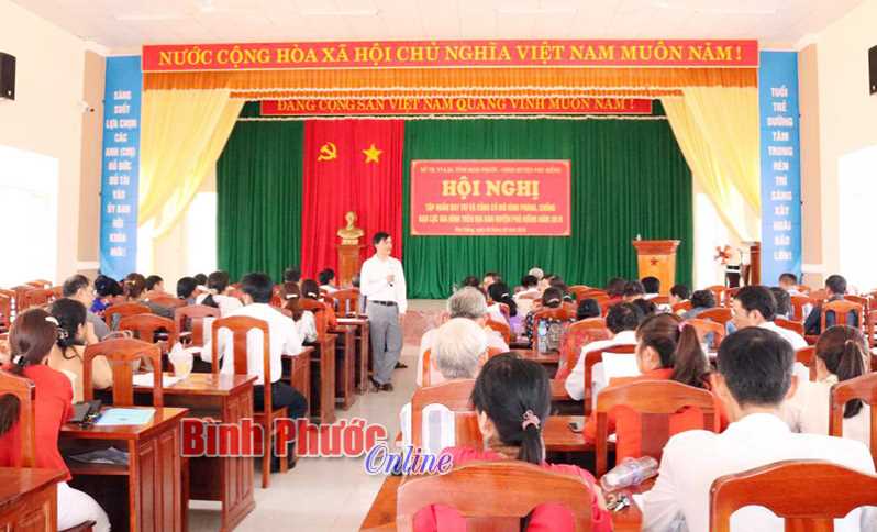 Phú Riềng tập huấn về phòng, chống bạo lực gia đình