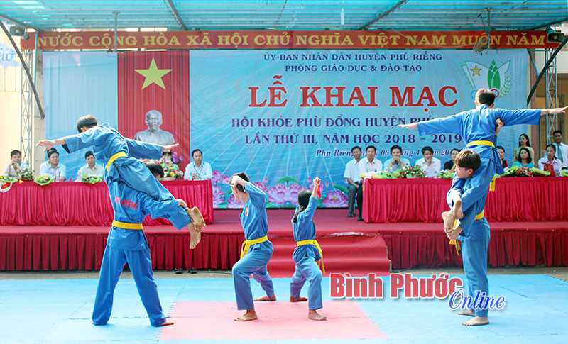Hơn 2.000 vận động viên tham gia Hội khỏe Phù Đổng huyện Phú Riềng