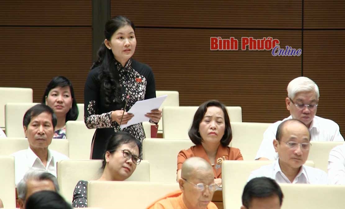 Quốc hội quyết định kế hoạch đầu tư c&ocirc;ng trung hạn sẽ kéo d&agrave;i thời gian thực hiện dự &aacute;n