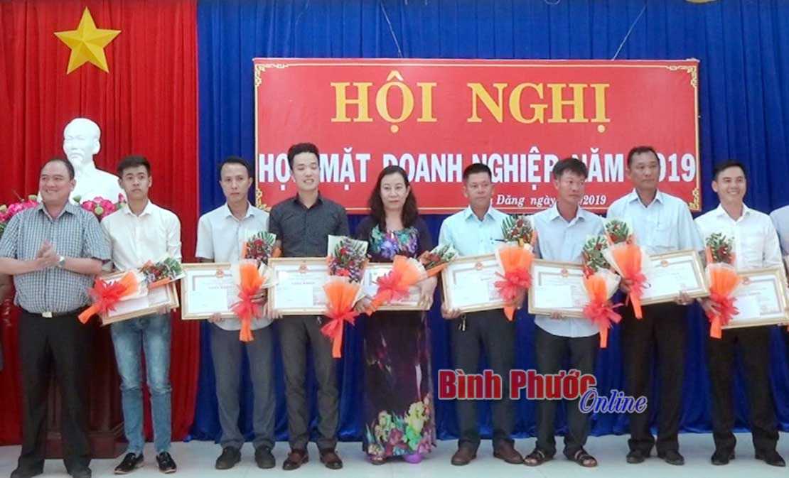 Bù Đăng gặp mặt doanh nghiệp tiêu biểu