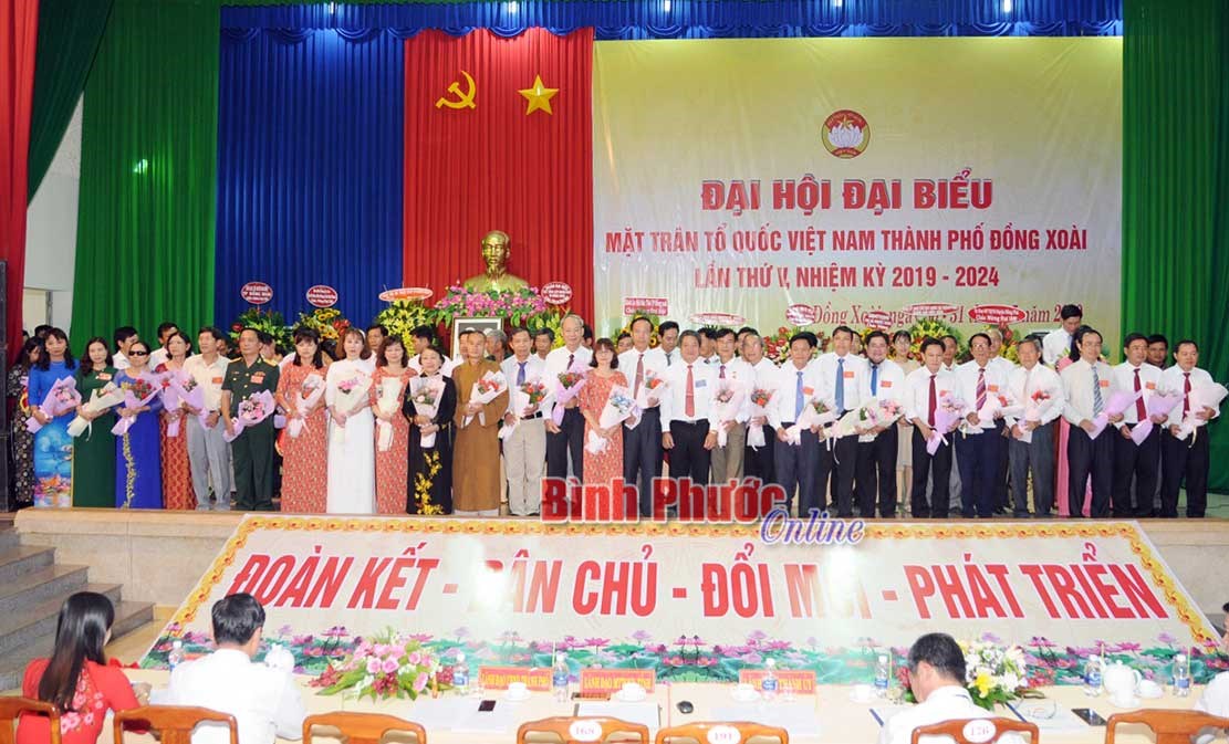 Ủy ban MTTQVN th&agrave;nh phố Đồng Xo&agrave;i đại h&ocirc;̣i l&acirc;̀n thứ V