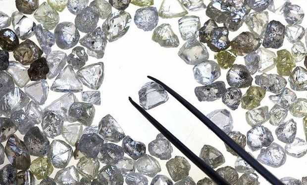 Nga phá đường dây trộm kim cương tại công ty khai thác số một thế giới
