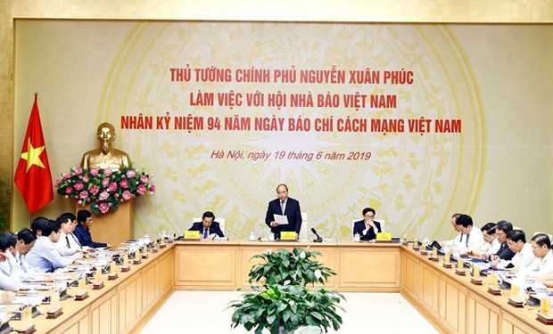 Gi&aacute; trị cốt l&otilde;i của b&aacute;o ch&iacute; v&agrave; truyền th&ocirc;ng x&atilde; hội ở giai đoạn mới