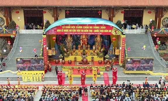 Cảnh gi&aacute;c với những lời lẽ lu loa, t&acirc;m địa đen tối