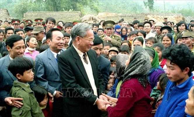 Đồng ch&iacute; L&ecirc; Đức Anh - Vị tướng t&agrave;i ba, nh&agrave; l&atilde;nh đạo xuất sắc